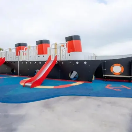 Vue Mer Avec Piscine *